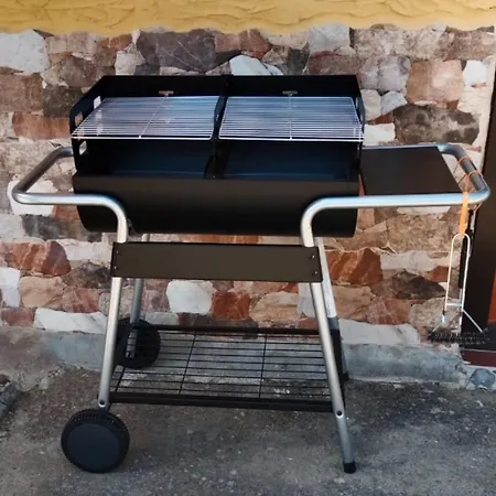 Barreros Nyaraló *